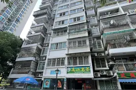 突发！福州鹤林新城小区，九旬老人坠楼，不幸身亡图片