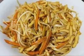 家常炒土豆粉图片