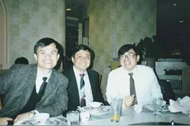 曾经的三兄弟，后来兵戎相见，三大巨头只活下TCL，历史令人唏嘘图片