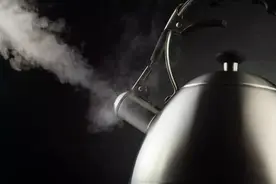 千滚水和隔夜水到底有没有毒？细菌会不会超标？用数据告诉你图片