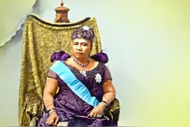 夏威夷皇家手镯与美女足链图片