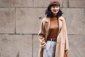 女人到了50岁，拒绝妈妈装，秋冬学三木妈妈这4种优雅知性穿搭图片