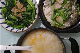一家三口的午餐：一道砂锅杂鱼，一道猪朥焖春菜，营养美味吃光光图片