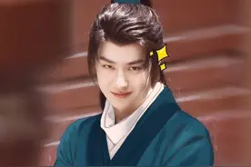 王一博剧组兼职保安？有翡现场无人机捉黄牛私生，横店鹰眼上线图片