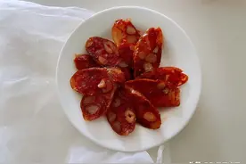过年吃腊肠，切记1泡1煮，腊味十足，不咸不油图片