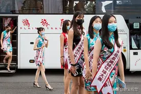 50名世界超级模特来了，穿旗袍、披绶带的佳丽吸引观众目光图片