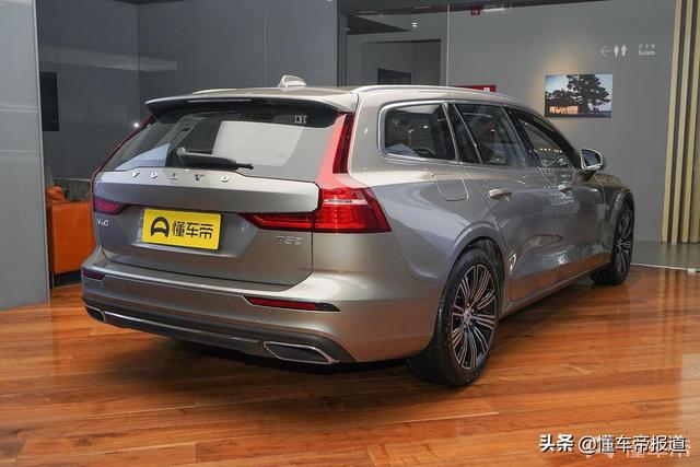 或为最美旅行车？实拍全新沃尔沃V60，33.99万元起售