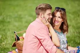 心理学家：男性“性心理”发展规律 | 男人比女人对抚摸的需求更多图片