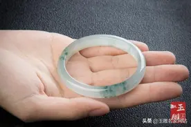 手镯应该戴在哪只手上？手镯戴哪个手好？图片