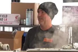 加拿大人这么感恩：“谢谢您买我3年热狗，我把肾捐给您”图片