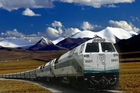 绿皮车上的诗和远方，国内运行时间最长的4趟绿皮火车，你坐过吗图片