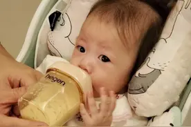 奶瓶用开水烫就行？奶奶只用开水烫奶瓶，3个月宝宝被送进医院图片