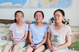 神同步！三胞胎姐妹，进了同一所大学图片