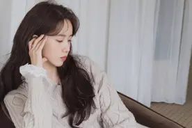 林允儿私服分享，超甜美系列的穿搭，韩范温柔太美了图片