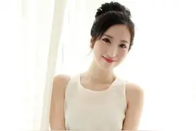 春风十里扬州路，卷上珠帘总不如图片