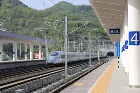 4月10日起，途经渝贵铁路遵义站部分列车有调整！图片