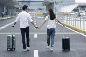 心理学：遇到灵魂伴侣，两个人之间，是会有这3种反应的图片