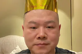 岳云鹏36岁生日独自吃外卖，就这几个简单菜，媳妇发大红包弥补图片