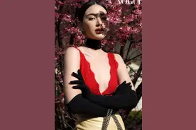 MaiDavika米兰时装周看秀造型，时尚妆容尽显高级美感图片
