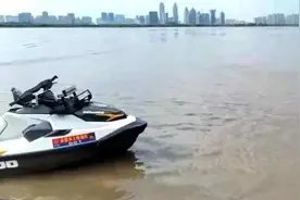 痛心！为了捡篮球，两男子一死一失联图片