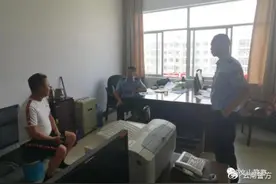 治庸·安边丨小伙席地而坐，高速公路竟成“露天酒吧”？图片