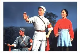 这三位将军是京剧沙家滨里指导员郭建光的原型图片