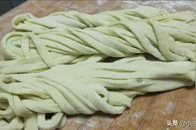 西葫芦手擀面，好吃又营养。图片