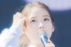 IU，纯纯的小师姐来咯图片