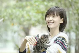 “我确实有个小孩”：王子文的人间清醒，撕开了单亲妈妈的遮羞布图片