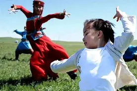 陪孩子畅游呼伦贝尔大草原，放飞心灵图片