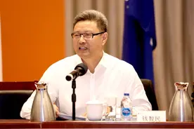 国家电投召开专家委一届二次全体会议暨“十四五”规划研讨会图片