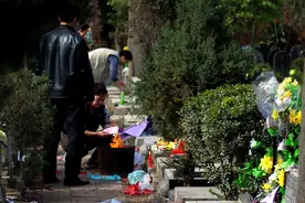 清明上坟讲究“前三后四，左五右六”，你知道这是什么意思吗？图片