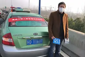 出来套 总是要还的！龙城铁骑队抓获三起套牌车辆图片