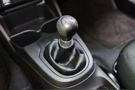 手动挡五档每个档位车速多少合适？视频封面