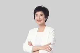 因“误诊”丢失铁饭碗，央视张泉灵走到人生半坡，却意外赚得上亿图片