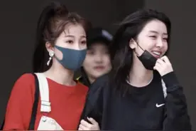 “小作精”虞书欣唱吧早期翻唱歌曲曝光 声音甜美神似IU图片