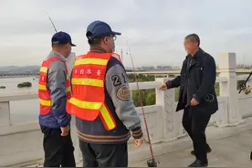 永定河二次补水，河畔野钓捞鱼的还多吗？记者现场直击图片