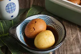 早餐别将就，教你五香茶叶蛋最简单做法，好剥皮又入味，实惠健康图片