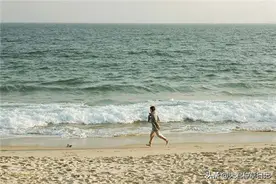 皮肤“蜡黄”的女生，每天坚持做这3件事，50岁还是“牛奶肌”图片