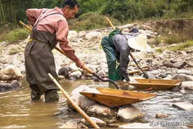 3公斤活性炭吸附34万元黄金！村民非法采金，危害有多严重？图片