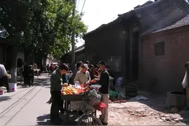 和来自外地的年轻人聊聊北京“门”字的儿化音图片