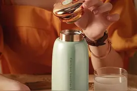 高颜值的烧水+保温二合一新科技水杯，让你喝的每一口都是健康水图片