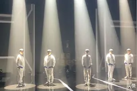 王者荣耀：TS嗨起来了？刚夺冠就提新车，这次工资确实到位了图片