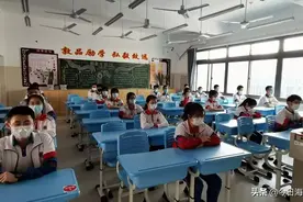 沙场秋点兵！“神兽”归来，老师跳舞欢迎~图片