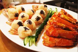 时隔50年，大爷"厨"心不改，传承经典老菜「罗汉大虾」图片