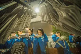 三省发通知：禁止公立高中收复读生，家长乐了，老师却愁眉不展图片