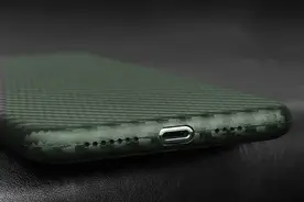 高颜值苹果11 Pro Max手机壳，时尚简约有品位图片