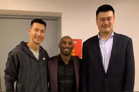 姚明的体型到底有多大？通过对比后一目了然 奥尼尔都矮一头图片