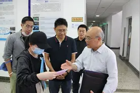 中国第一台WWW服务器捐赠仪式在计算中心举行图片