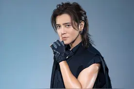 罗志祥正式宣布复出，接受采访主动提到《极限挑战》，暗示张艺兴图片